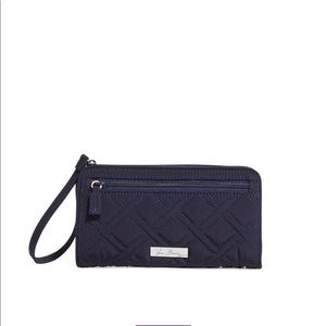 Vera Bradley Front Zip Wristlet NEW